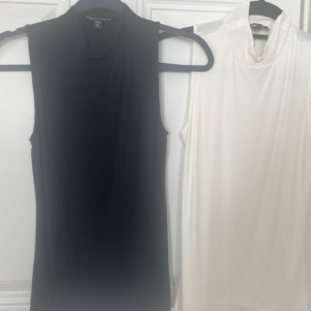 Set of 2 Sleeveless Express Tops